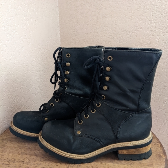 Subterrain black leather size 6.5 lace up boots. - Picture 2 of 4